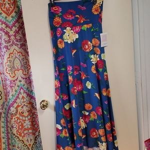 5 for $25 Lularoe maxi skirt small